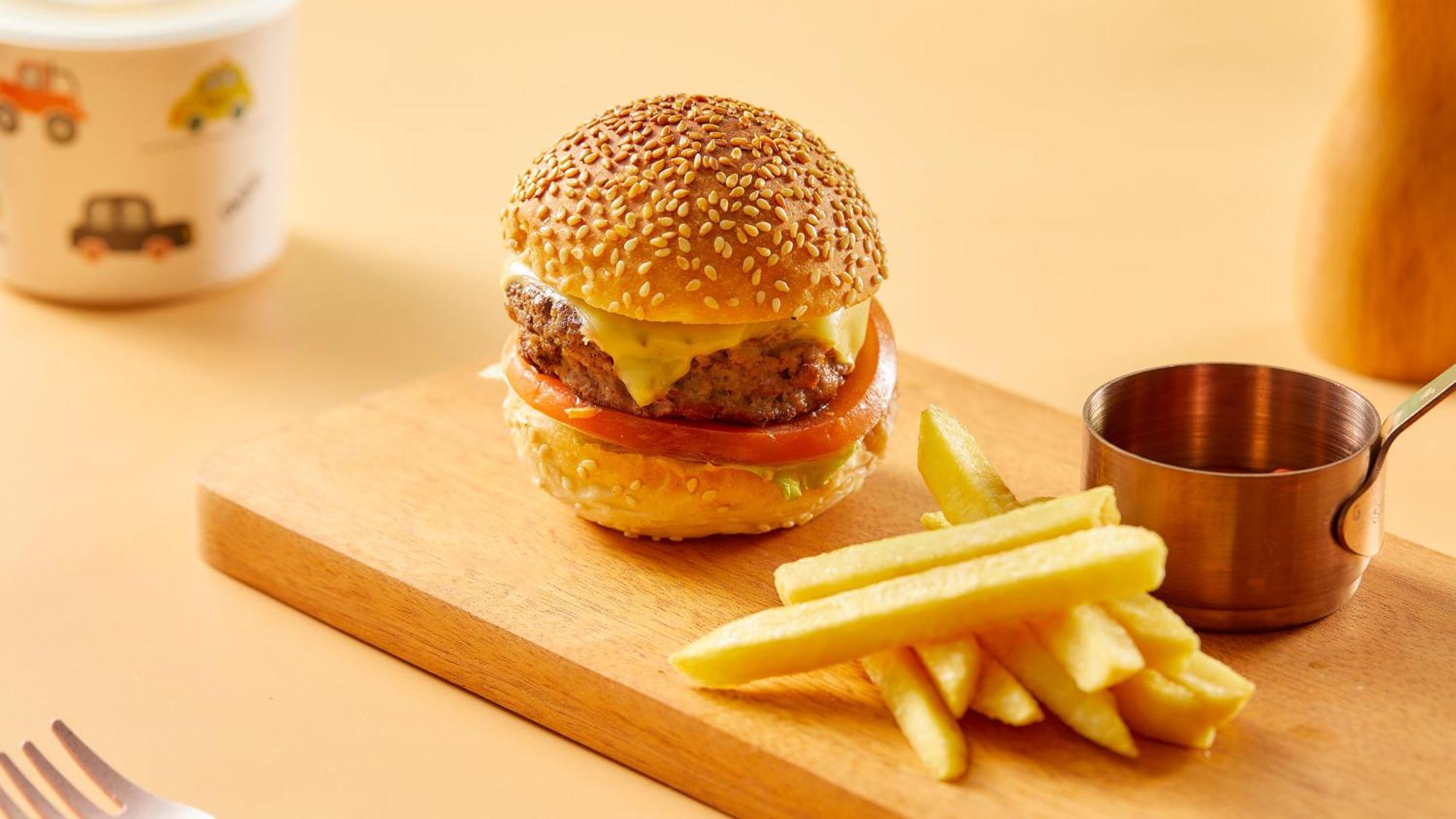 Hotel Pudong Airport, An Ihg 5*